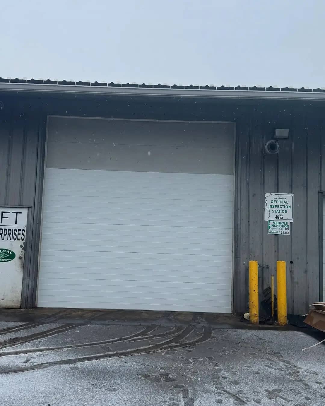 Garage door service in Hudson, NH
